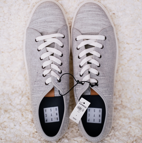 Express Other - Express Low Top Lace-Up Sneakers With Leather Tab